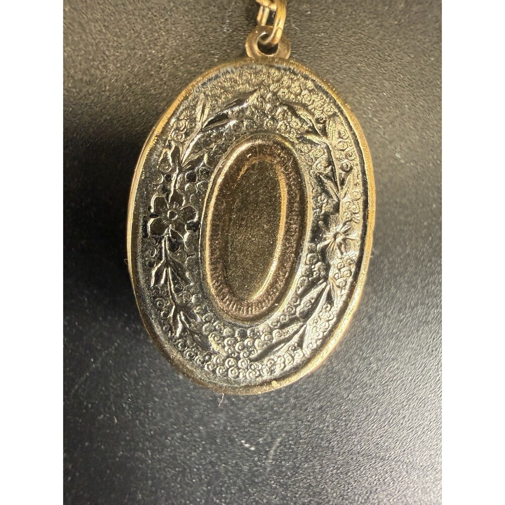 1928 Jewelry Gold Tone Oval Locket Floral Pattern Chain Barrel Clasp Necklace